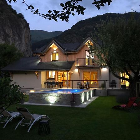 Chalet Barbara With Swimming Pool In The Heart Of Oisans Le Bourg-dʼOisans Εξωτερικό φωτογραφία