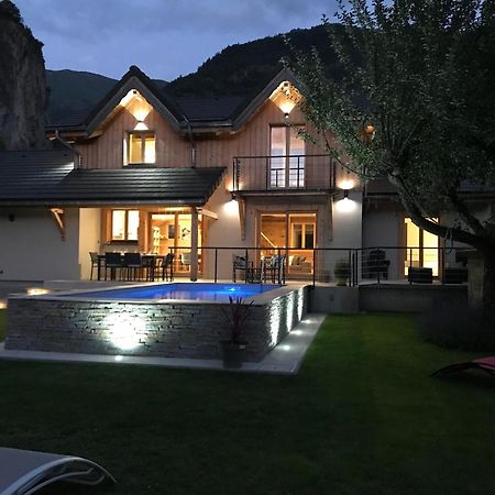 Chalet Barbara With Swimming Pool In The Heart Of Oisans Le Bourg-dʼOisans Εξωτερικό φωτογραφία