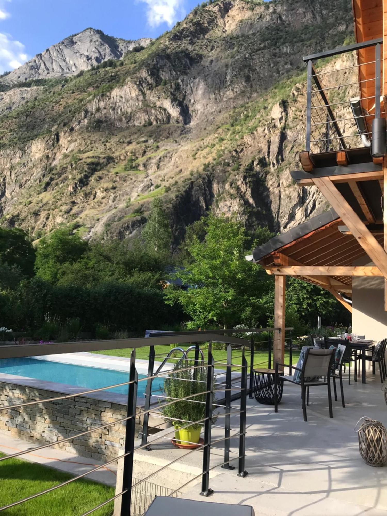 Chalet Barbara With Swimming Pool In The Heart Of Oisans Le Bourg-dʼOisans Εξωτερικό φωτογραφία