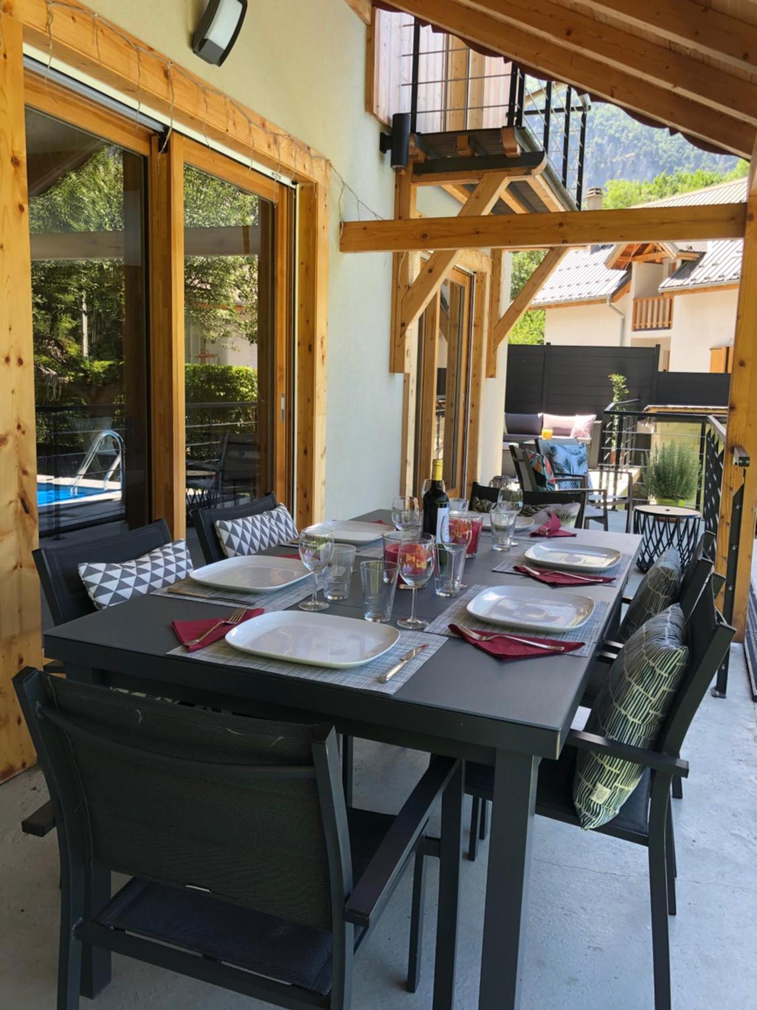 Chalet Barbara With Swimming Pool In The Heart Of Oisans Le Bourg-dʼOisans Εξωτερικό φωτογραφία